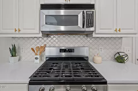 Kitchen - 9117 Linslade Way, Wake Forest, NC 27587 photo 4 of 4