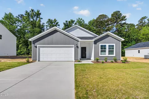 110 Muscovy Dr, Four Oaks, NC 27524