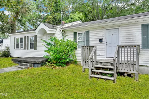 404 S Ash St, Greenville, NC 27858