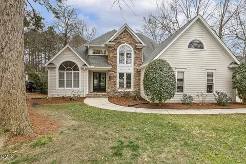 104 Links End Dr, Cary, NC 27513