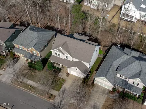 621 Ancient Oaks Dr, Holly Springs, NC 27540