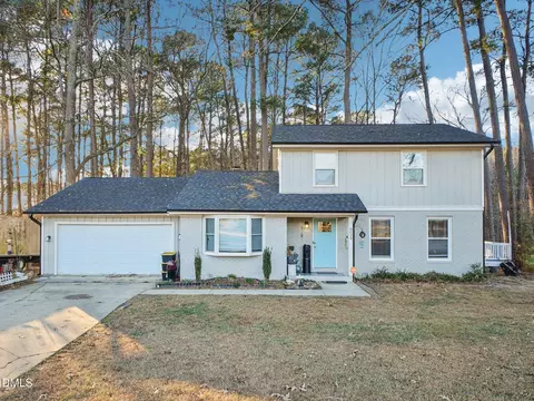 8024 Deer Meadow Dr, Apex, NC 27539