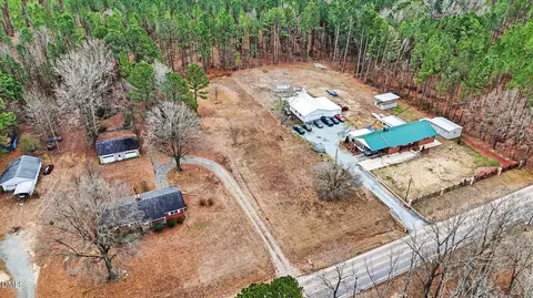 View/Area - 3312 Hamlin Rd, Durham, NC 27704 photo 8 of 9