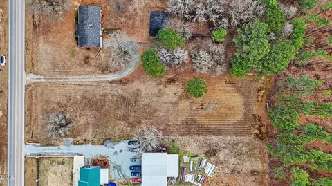 View/Area - 3312 Hamlin Rd, Durham, NC 27704 photo 6 of 9
