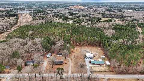 View/Area - 3312 Hamlin Rd, Durham, NC 27704 photo 3 of 9