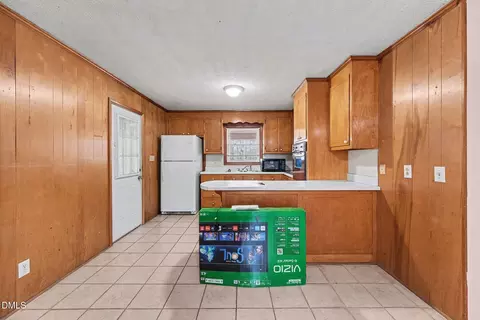 Kitchen - 3312 Hamlin Rd, Durham, NC 27704 photo 1 of 2