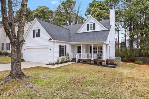 610 Wakehurst Dr, Cary, NC 27519