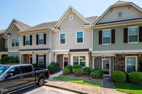 7809 Lillyhurst Dr, Raleigh, NC 27612