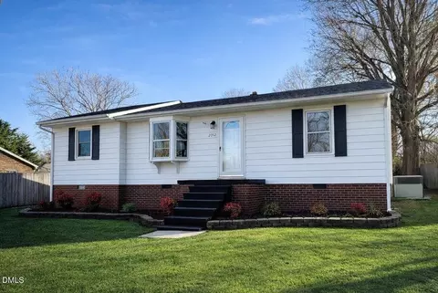 2012 N Ashland Dr, Burlington, NC 27217