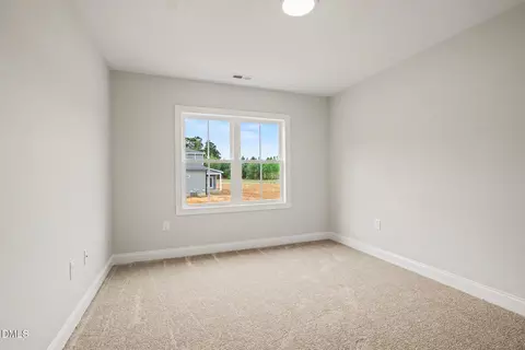 Bedroom - 6441 Elevation Rd, Benson, NC 27504 photo 4 of 9