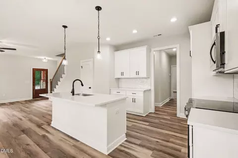 Entry Way - 6441 Elevation Rd, Benson, NC 27504 photo 1 of 3