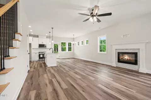 Living - 6441 Elevation Rd, Benson, NC 27504 photo 3 of 4