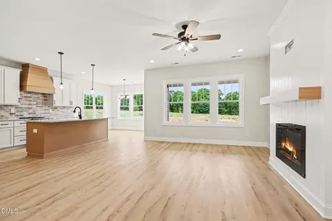 Living - 6425 Elevation Rd, Benson, NC 27504 photo 2 of 4