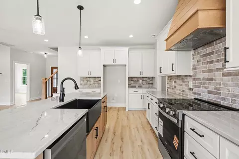 Kitchen - 6425 Elevation Rd, Benson, NC 27504 photo 2 of 2