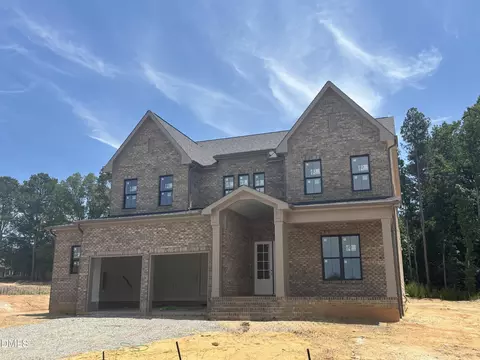 2304 Hilltop Bluffs Ct, Fuquay Varina, NC 27526