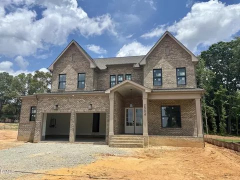 2304 Hilltop Bluffs Ct, Fuquay Varina, NC 27526