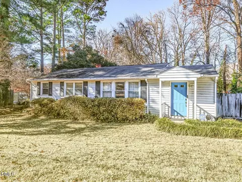 3305 Pinecrest Dr, Raleigh, NC 27609