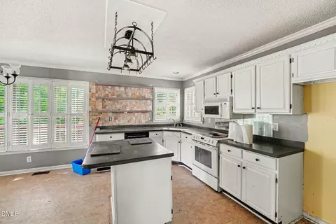 Kitchen - 73 Waters Edge Dr, Erwin, NC 28339 photo 3 of 3