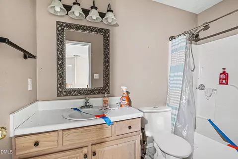 Bath - 73 Waters Edge Dr, Erwin, NC 28339 photo 4 of 4