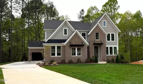 124 Ogden Cir, Clayton, NC 27527