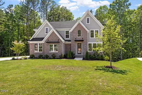 124 Ogden Cir, Clayton, NC 27527