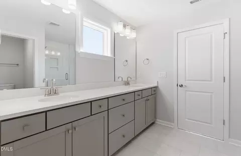 Bath - 2928 Denson Rd, Willow Springs, NC 27592 photo 2 of 3