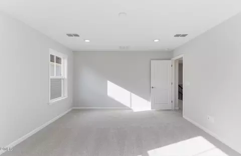 Bedroom - 2928 Denson Rd, Willow Springs, NC 27592 photo 6 of 8