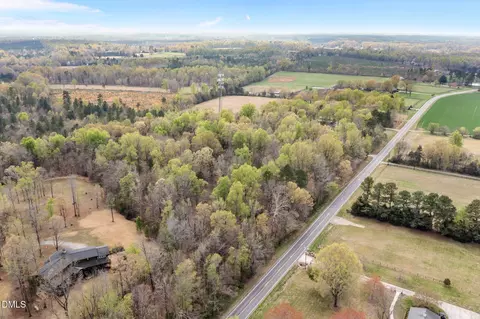 4488 Brick Church Rd, Burlington, NC 27215