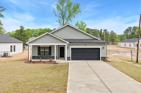 4045 Church St, Wade, NC 28395