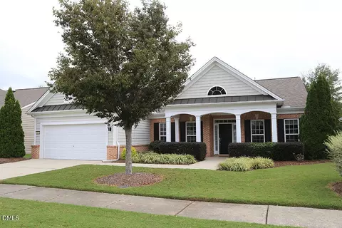 614 Aylestone Dr, Cary, NC 27519