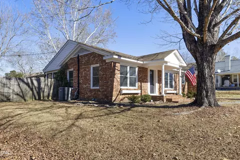 261 E Lillington St, Angier, NC 27501