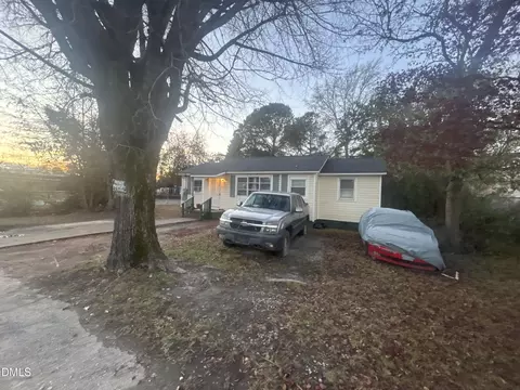 605 N Fayetteville Ave, Dunn, NC 28334