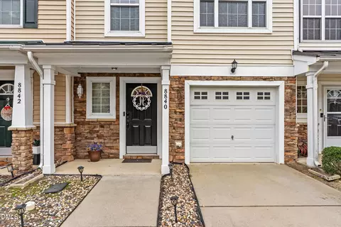 8840 Thornton Town Pl, Raleigh, NC 27616