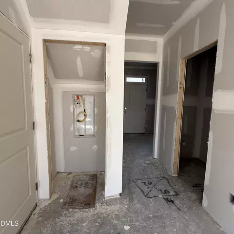 Entry Way - 100 Cornelia Xing, Cameron, NC 28326 photo 2 of 6