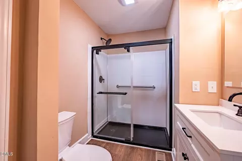 Bath - 705 Carr St, High Point, NC 27262 photo 2 of 2