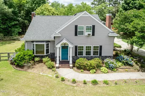315 S Main St, Broadway, NC 27505