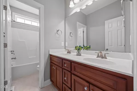 Bath - 16 Keystone Ct, Angier, NC 27501 photo 4 of 6