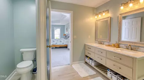 Bath - 7 Monteith Ct, Durham, NC 27713 photo 5 of 6