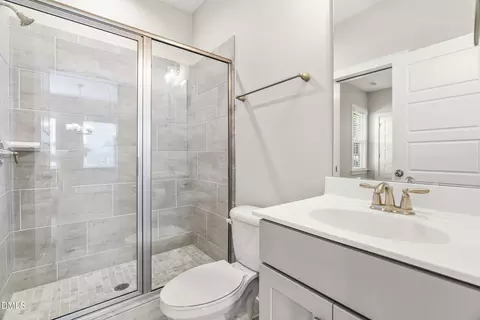 Bath - 1819 Nixon St, Durham, NC 27707 photo 1 of 4