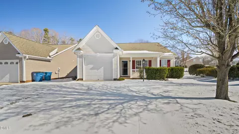 1174 Waterlyn Dr, Greensboro, NC 27405