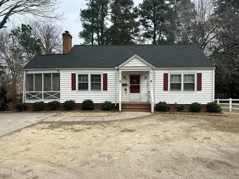 125 E Jennette Ave, Henderson, NC 27536