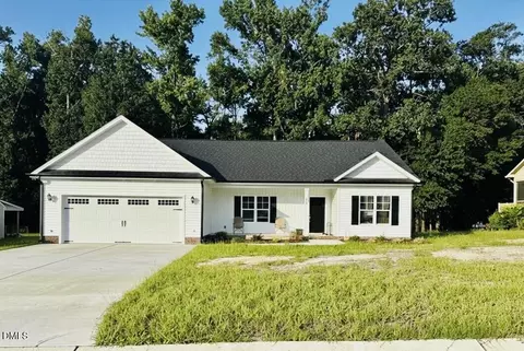 228 Ridgemoore Ct, Four Oaks, NC 27524