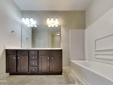 Bath - 205 Cider Ct, Benson, NC 27504 photo 2 of 4