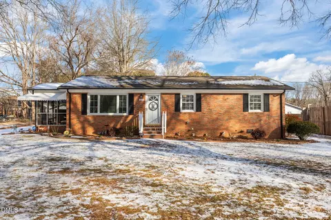 109 Crestview Dr, Durham, NC 27712