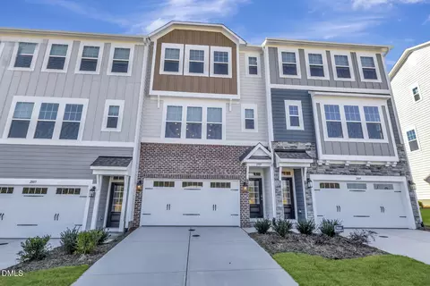 2807 Carbondale Ct # 639, Apex, NC 27502