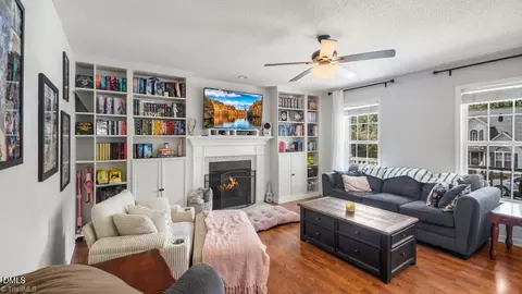970 Winterside Ln, Winston Salem, NC 27101