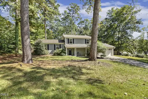 1900 Hillock Dr, Raleigh, NC 27612