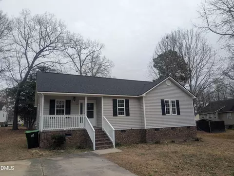 1224 Banjo Dr, Zebulon, NC 27597