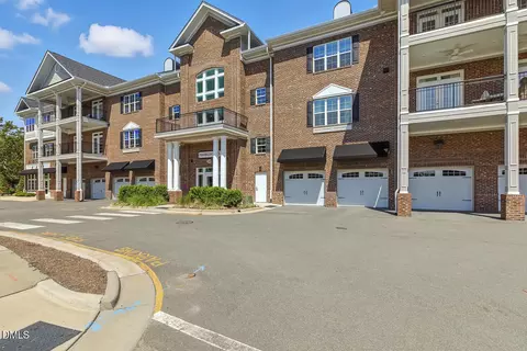 1200 Gathering Park Cir #201, Cary, NC 27519