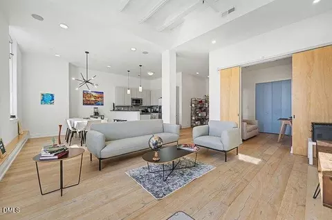 103 W Main St #305, Durham, NC 27701